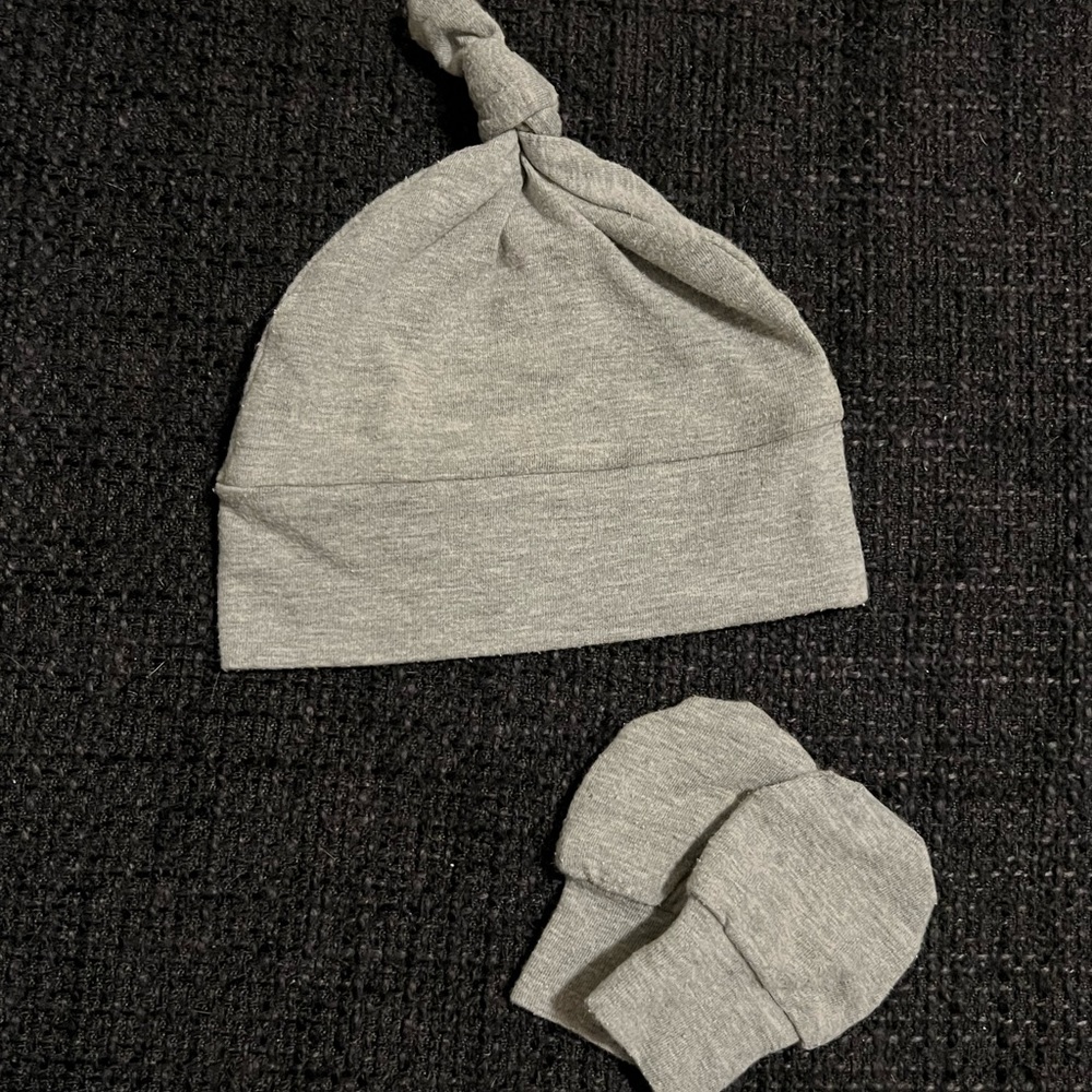 Cute hat and mittens set for baby